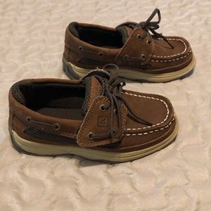 Boy Sperry’s Size 10